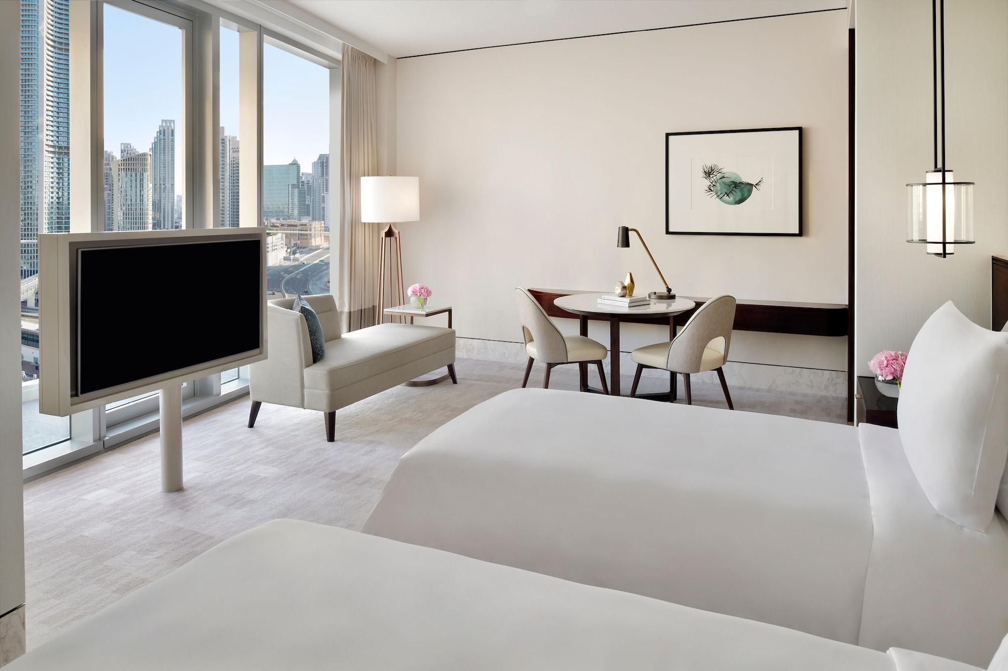 Address Sky View, Downtown Dubai Hotel Exterior photo A guest room at The Edition