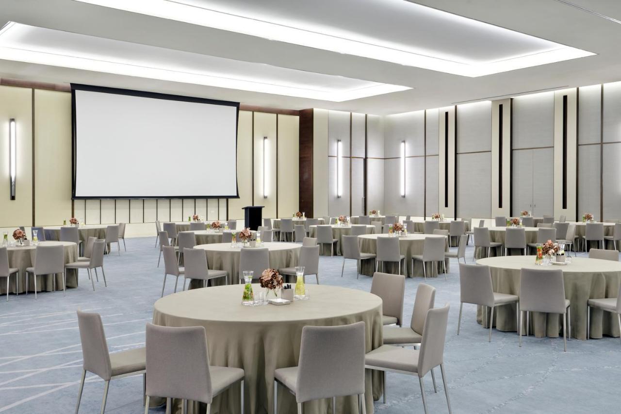 Address Sky View, Downtown Dubai Hotel Exterior photo The ballroom
