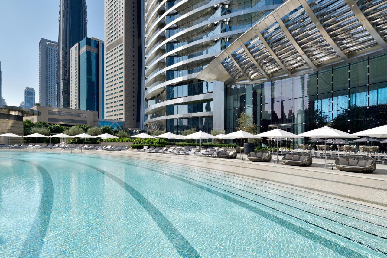 Address Sky View, Downtown Dubai Hotel Exterior photo The swimming pool at the Four Seasons Hotel