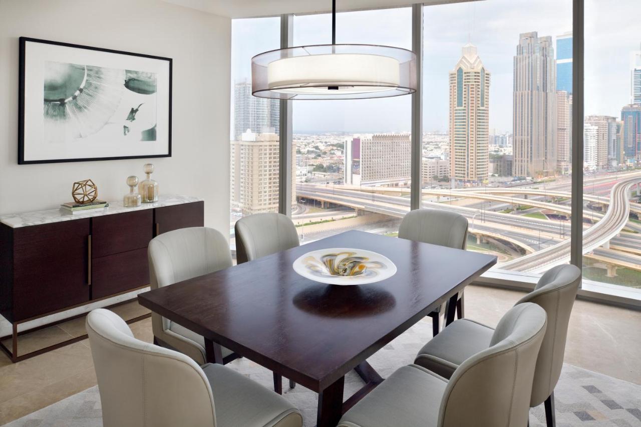 Address Sky View, Downtown Dubai Hotel Exterior photo A dining room