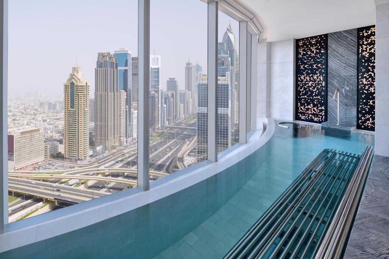 Address Sky View, Downtown Dubai Hotel Exterior photo The pool at Address Downtown Dubai